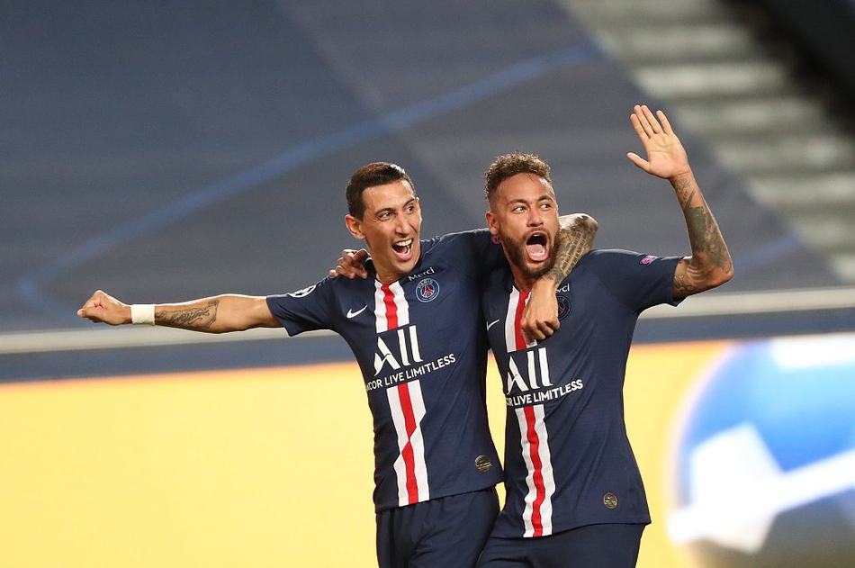 穆古鲁扎重返赛场,战术调整首场状态出色,拜仁观众沸腾!气势如虹延续 穆古鲁扎重返赛场,战术调整首场状态出色,拜仁观众沸腾!气势如虹延续