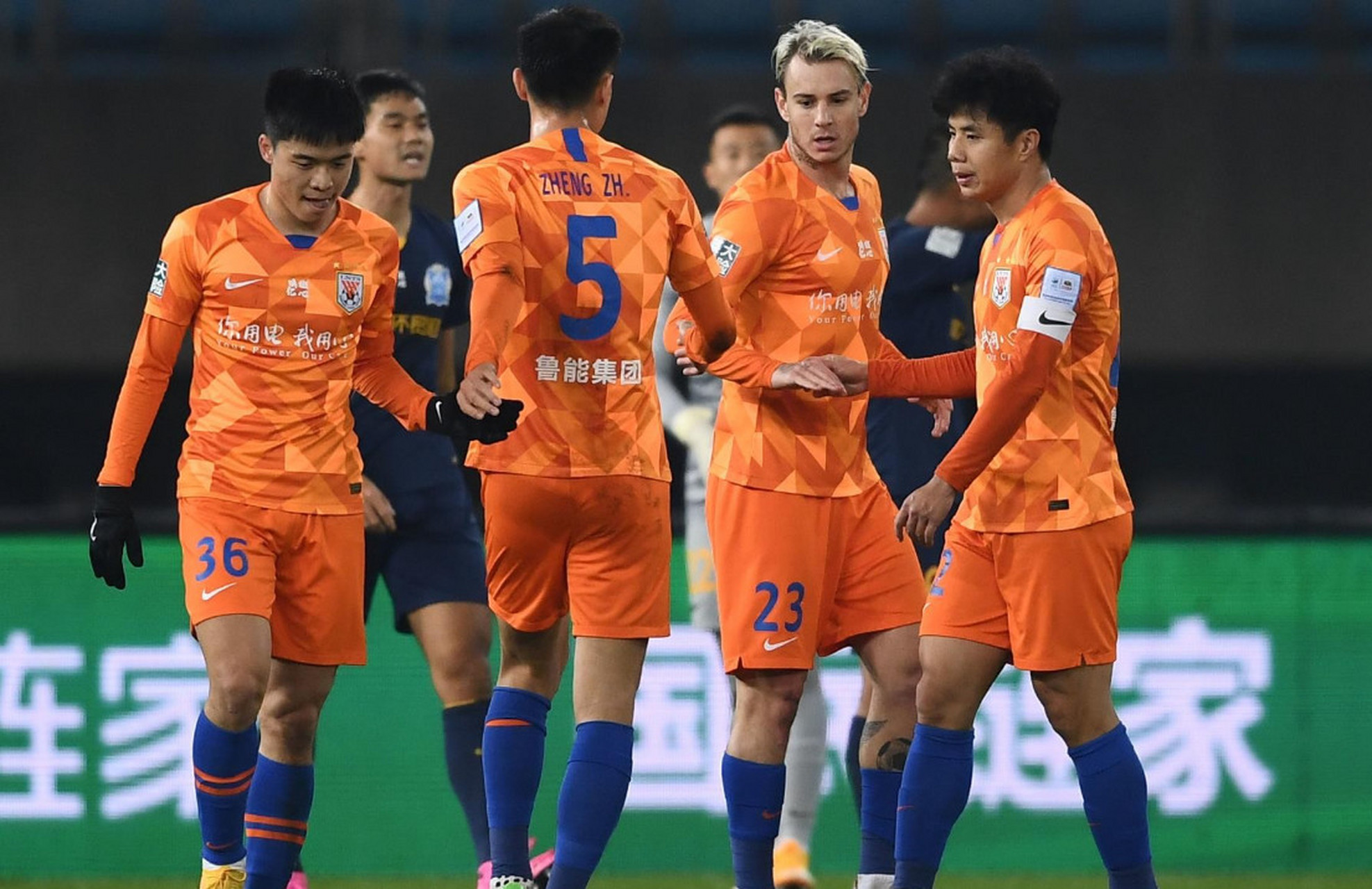  亚冠清晨走向成谜，北京国安状态回暖，引发热议，年轻球员得到机会