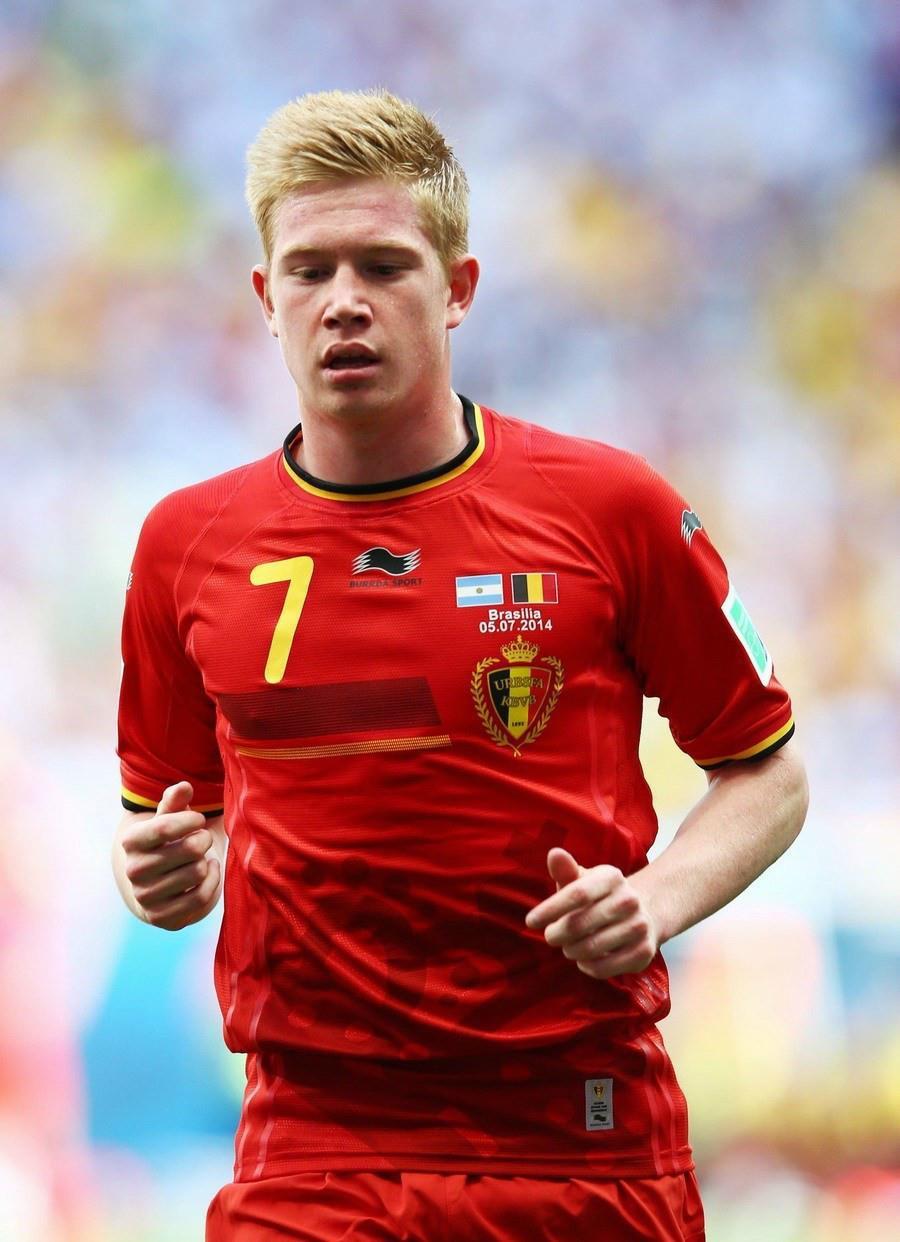 南宫体育-包含德布劳内在美国队比赛中战术调整，连败引发热议！的词条